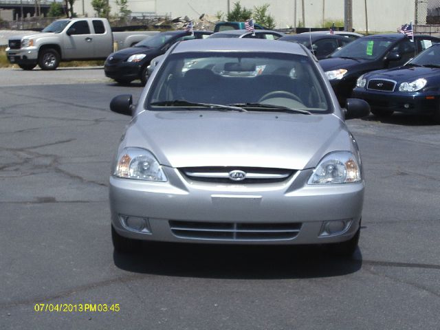 Kia Rio 2004 photo 4