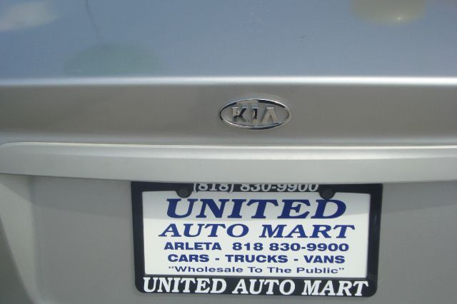 Kia Rio 2004 photo 9