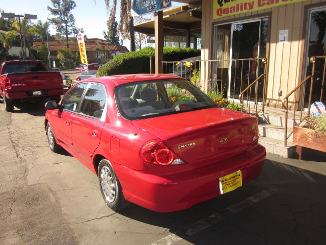 Kia Rio 2004 photo 1
