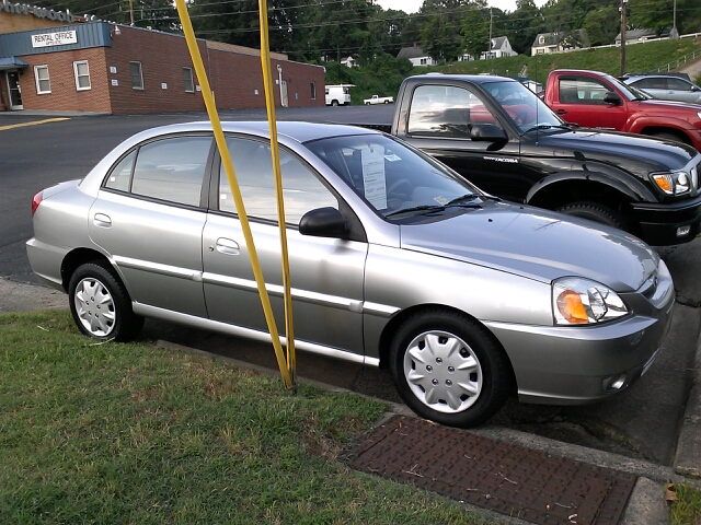 Kia Rio 3.5tl W/tech Pkg Sedan