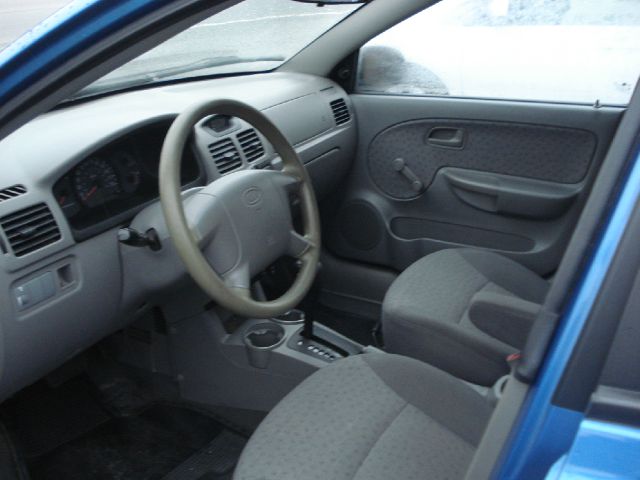 Kia Rio 2004 photo 2