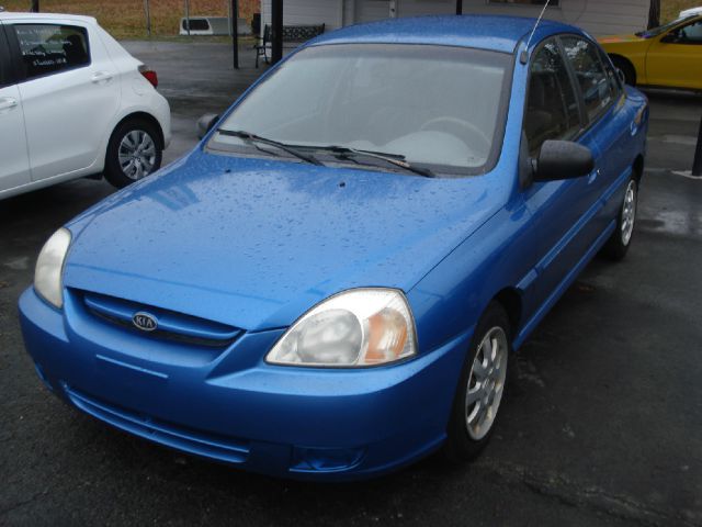 Kia Rio 2004 photo 3