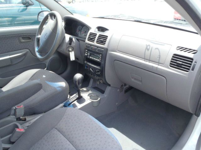 Kia Rio 2005 photo 1
