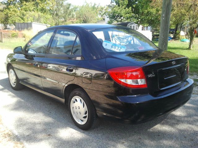 Kia Rio 2005 photo 1