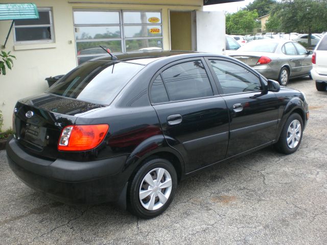 Kia Rio 2006 photo 5