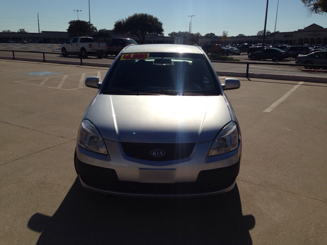 Kia Rio 2007 photo 2