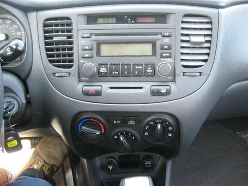 Kia Rio 2007 photo 1