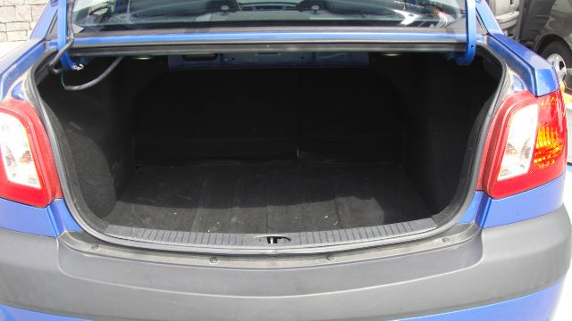 Kia Rio 2007 photo 1