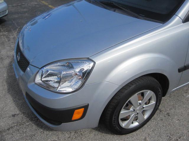 Kia Rio 2008 photo 3