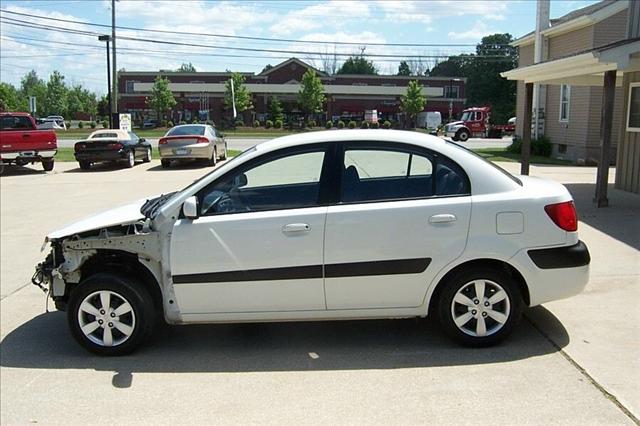 Kia Rio 2008 photo 3