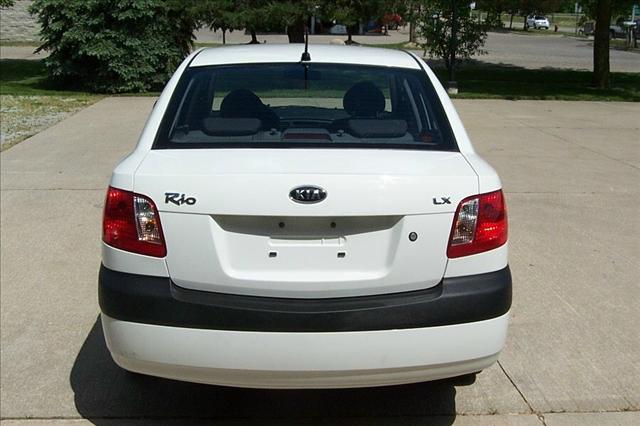 Kia Rio 2008 photo 4