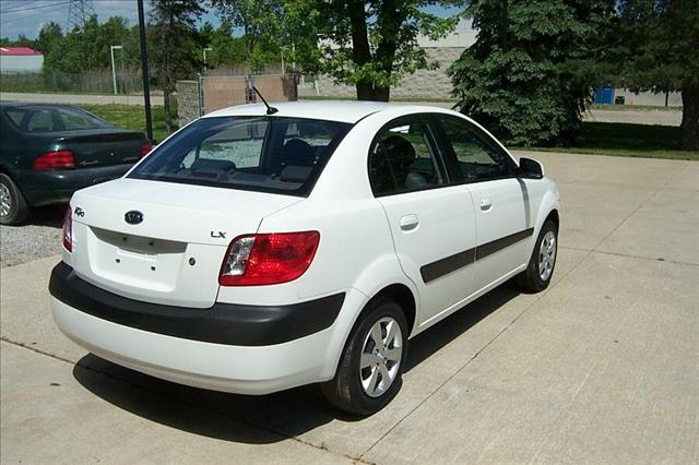 Kia Rio 2008 photo 5