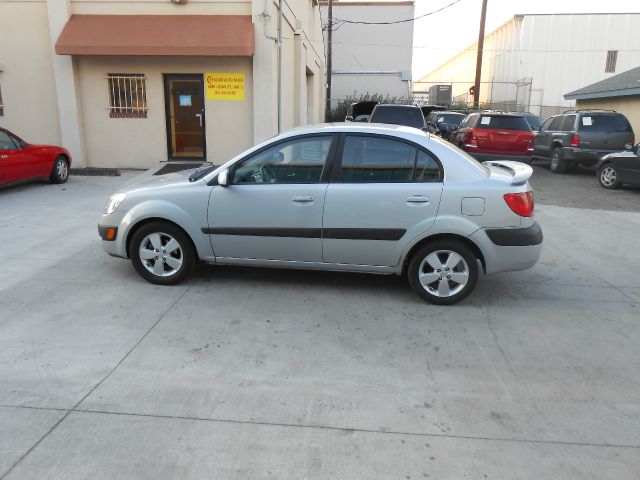 Kia Rio 2008 photo 3