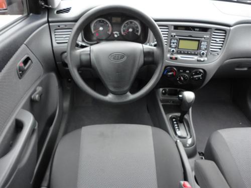 Kia Rio 2009 photo 2