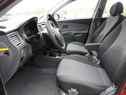 Kia Rio 2009 photo 4