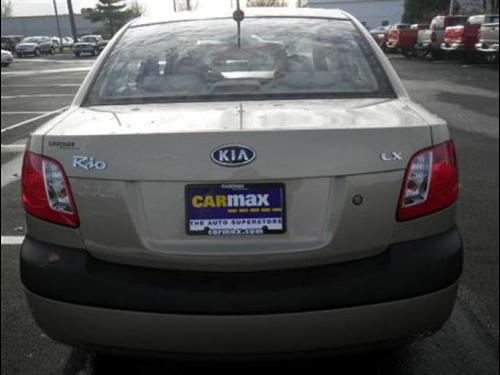 Kia Rio 2009 photo 4
