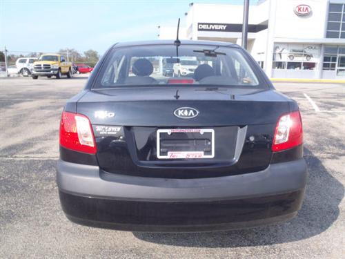 Kia Rio 2009 photo 2