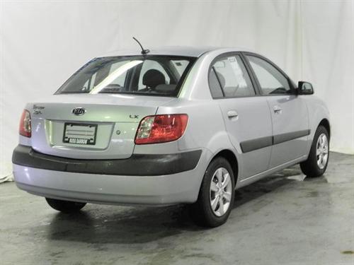 Kia Rio 2009 photo 3