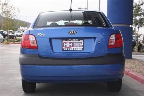 Kia Rio 2009 photo 2