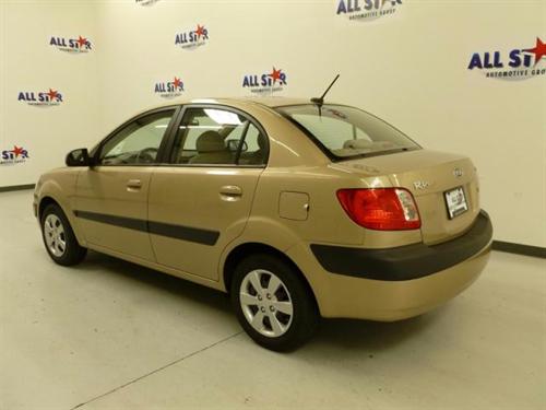 Kia Rio 2009 photo 3