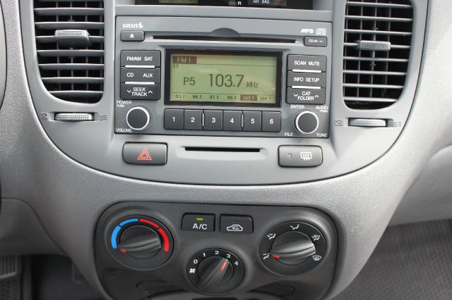 Kia Rio Elk Conversion Van Sedan