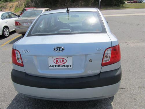 Kia Rio 2009 photo 2