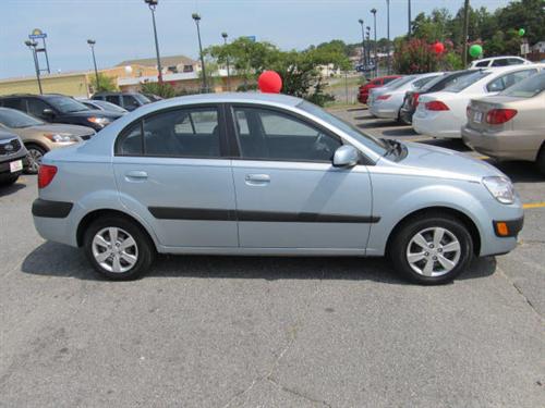 Kia Rio 2009 photo 4
