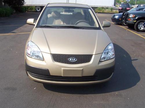 Kia Rio 2009 photo 1