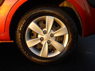 Kia Rio AWD, REAR DVD, Navigation, 3RD ROW, Mem/heat Seats Sedan