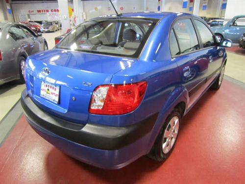 Kia Rio 2009 photo 3