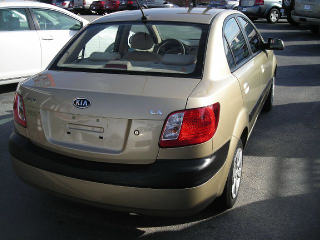 Kia Rio 2009 photo 2