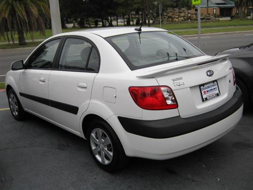Kia Rio 2009 photo 2