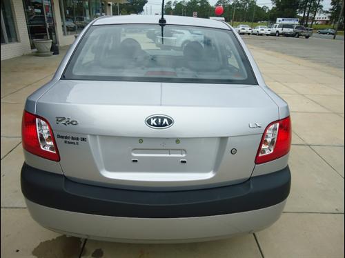 Kia Rio 2009 photo 1