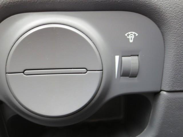 Kia Rio AWD, REAR DVD, Navigation, 3RD ROW, Mem/heat Seats Sedan