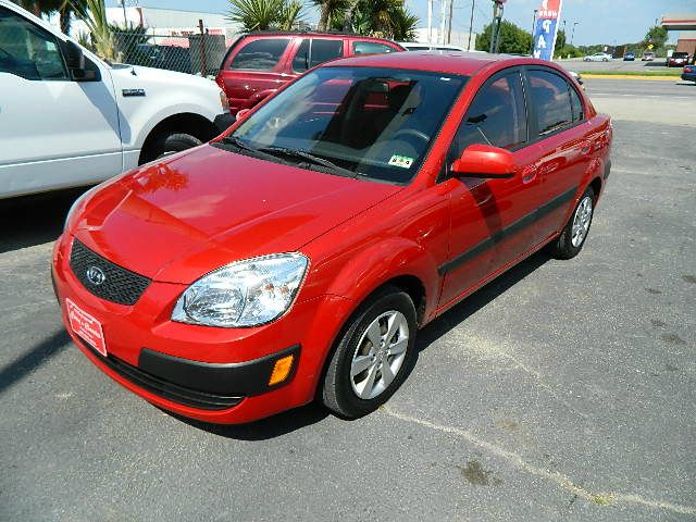 Kia Rio Elk Conversion Van Sedan