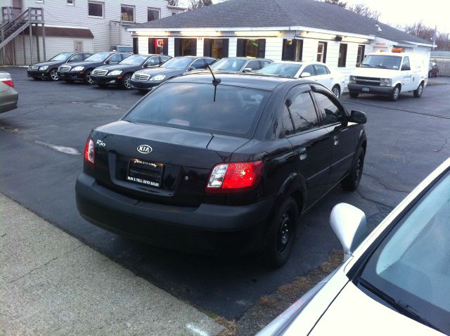 Kia Rio 2009 photo 2