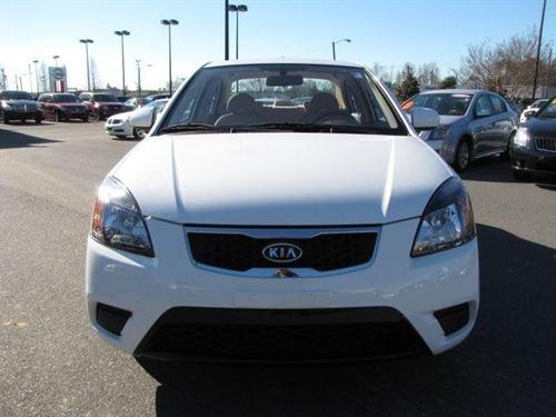 Kia Rio 2010 photo 1