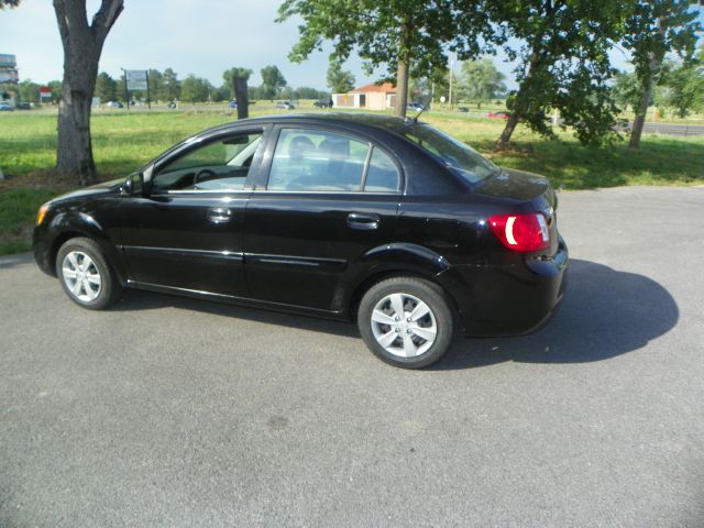 Kia Rio 2010 photo 11