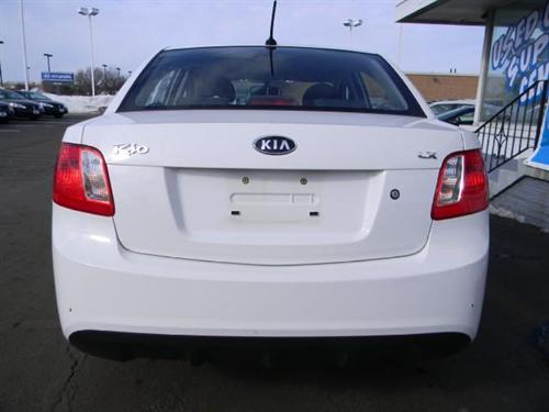Kia Rio 2010 photo 2