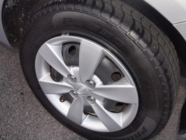 Kia Rio 2010 photo 4