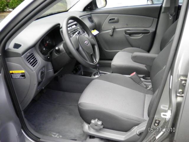Kia Rio 2010 photo 3