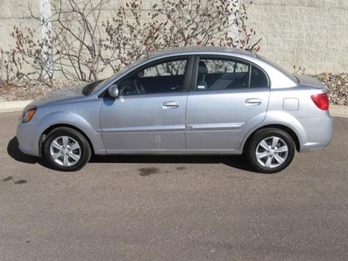 Kia Rio 2010 photo 1