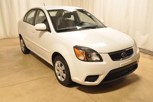 Kia Rio 2010 photo 1