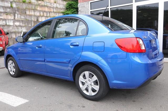 Kia Rio 2010 photo 4