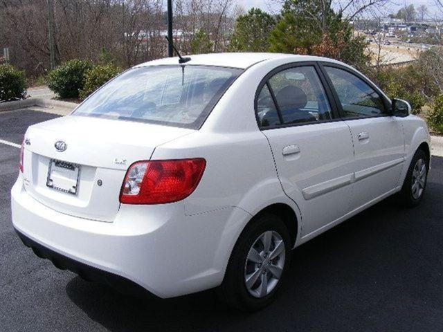 Kia Rio 2010 photo 5