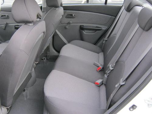 Kia Rio 2010 photo 2
