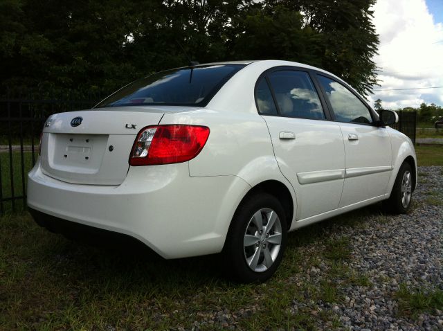 Kia Rio 2010 photo 4