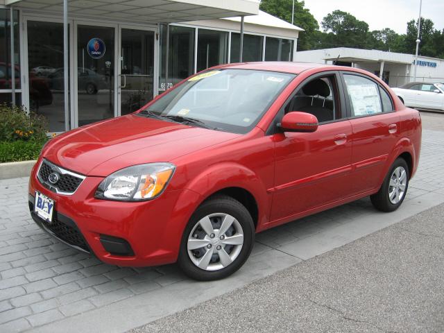 Kia Rio Elk Conversion Van Sedan