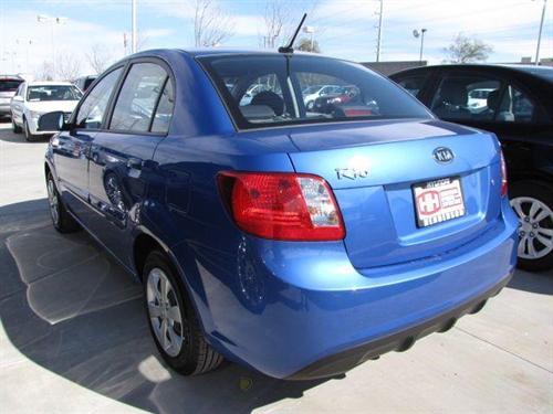 Kia Rio 2010 photo 1