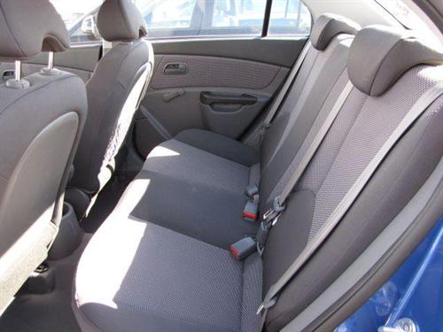 Kia Rio 2010 photo 3